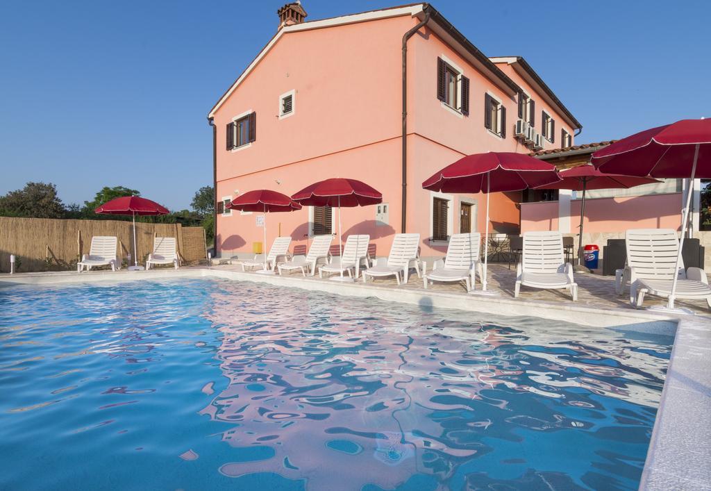 Bed And Breakfast Rogocana Labin  Exterior foto